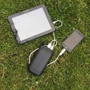 MSC Weekend solar phone charger