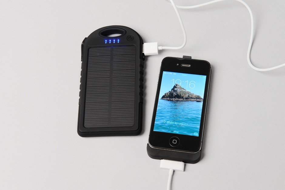 MSC Camping 1.7w Solar Charger 12000mah (5 + phone charges)