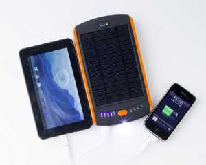 High capacity solar laptop charger