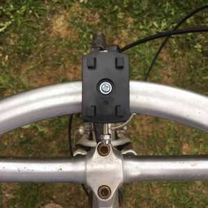 MSC Bike phone charging cradle and detachable power bank
