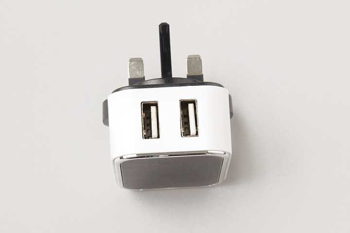 MSC Dual usb UK mains plug