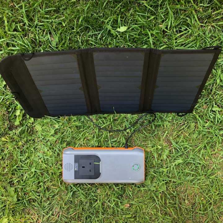 MSC 31Ah Power Bank & MSC 19.5W Solar