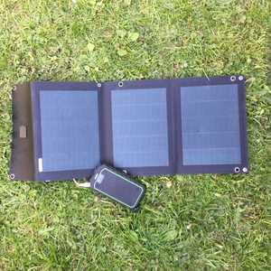 MSC Expedition CIGS Dual USB 15W Solar Charger