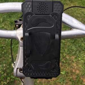 MSC Bike phone charging cradle and detachable power bank 3