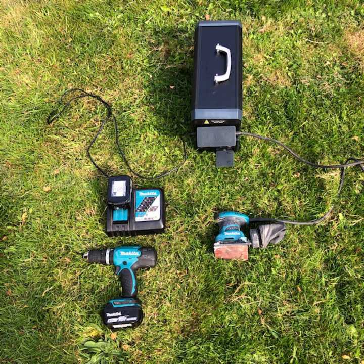 MSC 1010W Super Power Bank running Makita power tools