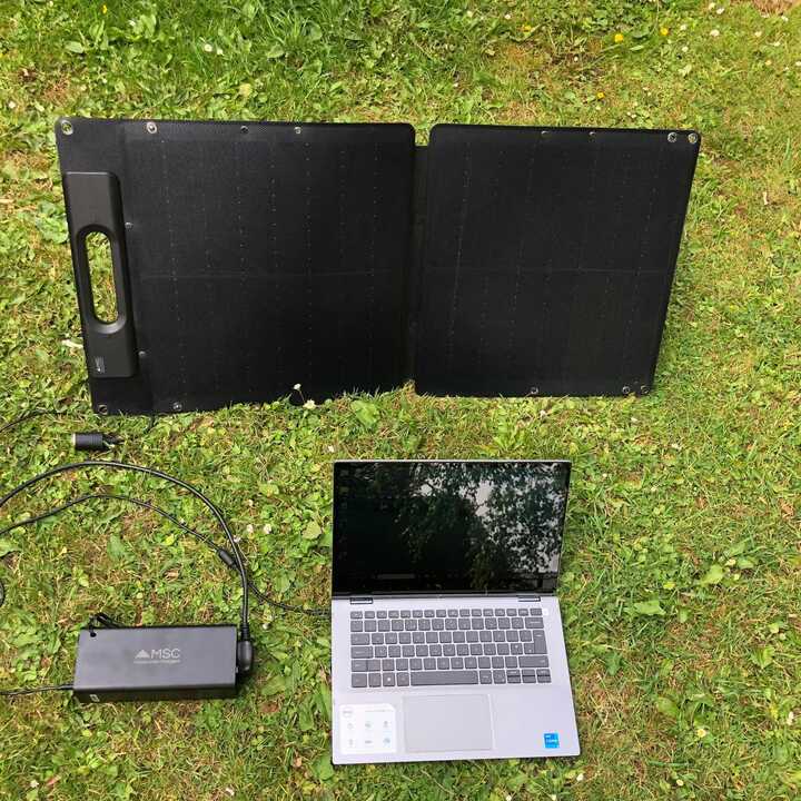 MSC 100Wh Power Bank & MSC 60W Solar panel