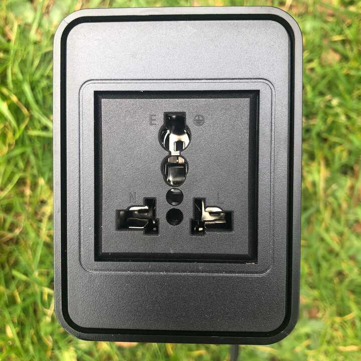 MSC 100Wh 27,000mAh UK AC port