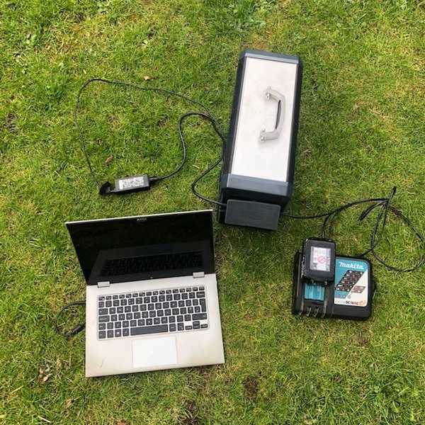 MSC 1010Wh Portable Power Station 5v/12v DC & dual 220v Inverter