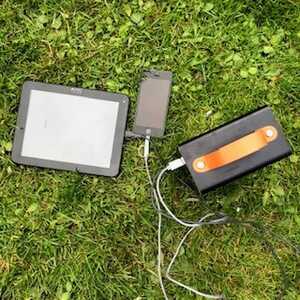 MSC QC 200Wh & iPhone & Tablet MSC QC 200Wh & iPhone & Tablet