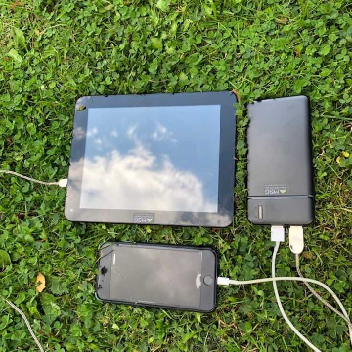 MSC 10Ah charging iPhone