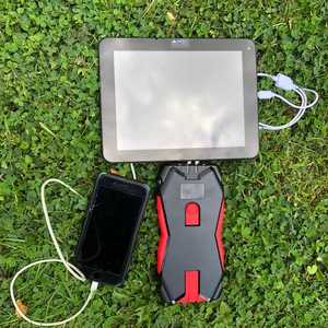 MSC Overland charging iPhone & Tablet