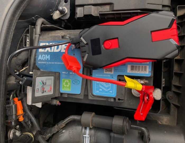 MSC Overland jump-starter power bank MSC Overland Car and Boat jump-starter power bank